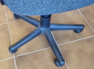 Silla de escritorio giratoria. En perfecto estado.