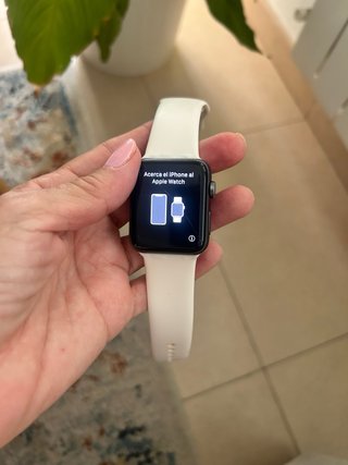Apple Watch serie 2 Negro con Correa Blanca