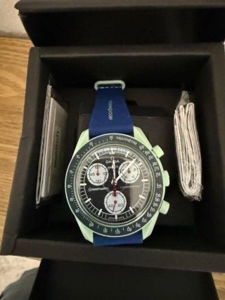 Swatch omega