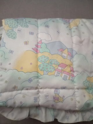Chichonera y edredón estampado
