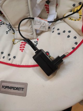Dondolo automatico Foppapedretti musica e luci.