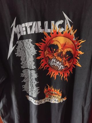Camiseta Metallica Gris
