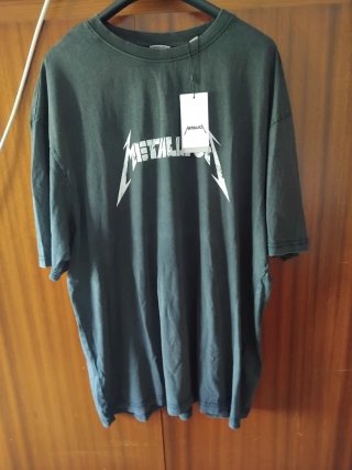Camiseta Metallica Gris
