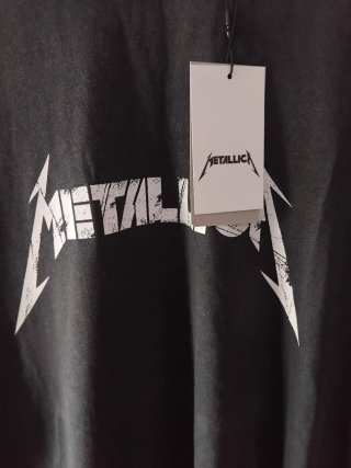 Camiseta Metallica Gris