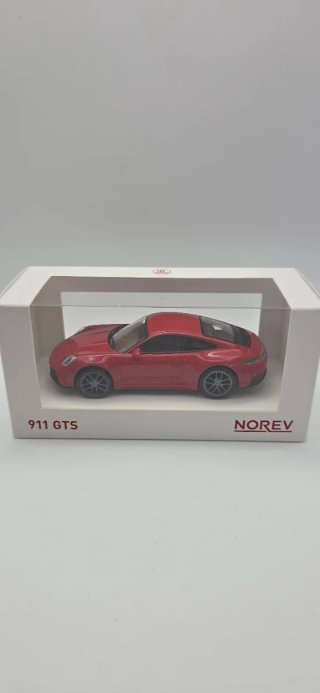 Porsche 911 GTS Norev Vermelho