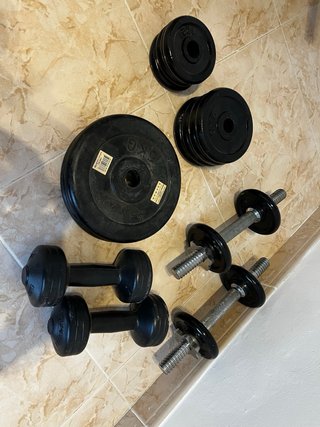 Banco abdominales + Kit pesas con discos