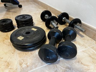 Banco abdominales + Kit pesas con discos