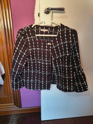 Chaqueta MY JEWELS cuadros negro y rojo