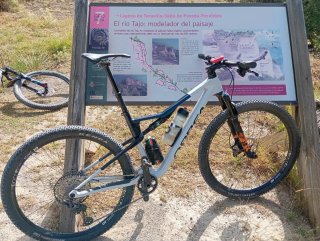 Orbea Oiz M30 2024 Talla L carbono