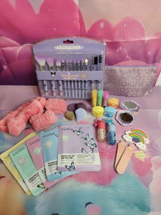 Set de Belleza SADOER: Brochas y Mascarillas