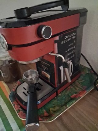 Cafetera Cecotec Cumbia Cafelizzia