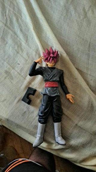 Figura Goku Black para customizar