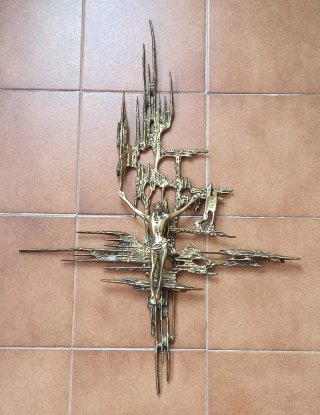 Cristo de Bronce Salvador Dalí