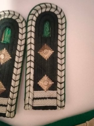 Insignia militar NVA DDR Alemania Oriental