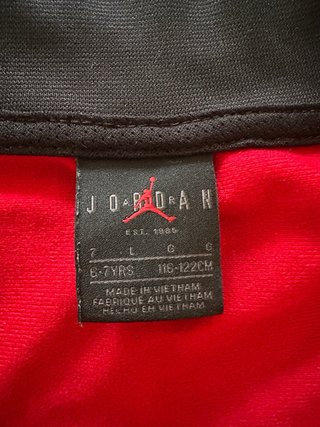 Conjunto niño Chándal Jordan Rojo Negro Talla 6-7