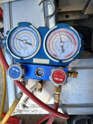 CARGA DE AIRE ACONDICIONADO