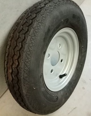 NUEVAS: Ruedas completas para remolques