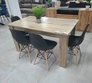 Mesa de comedor y 4 sillas