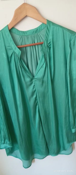 Camisa verde talla 42/44