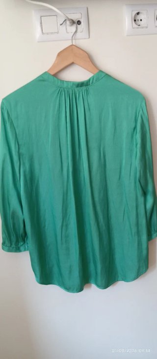 Camisa verde talla 42/44