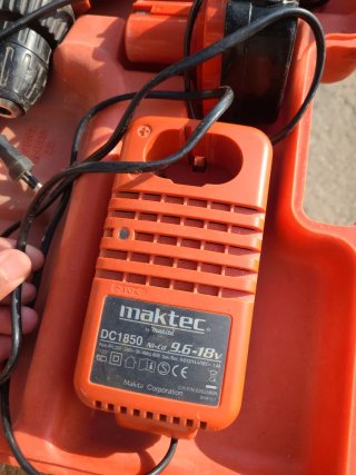 Taladro  destornillador Makita para piezas