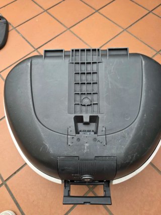 Baúl Shad 48L