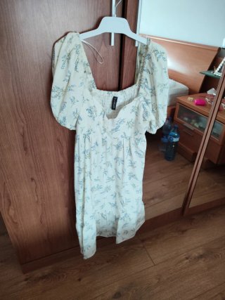Vestido floral H&M talla 10-12 años
