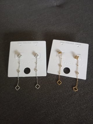 Pendientes Luzia Perla Blanca y Dorados