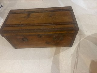 Baúl Madera Maciza con Herrajes Originales