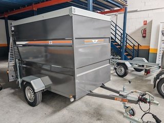 Remolque cerrado 750 kg