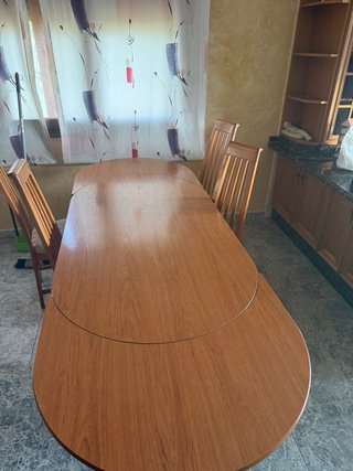 Mesa comedor extensible ovalada y 6 sillas madera