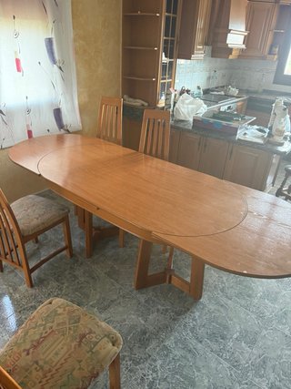 Mesa comedor extensible ovalada y 6 sillas madera