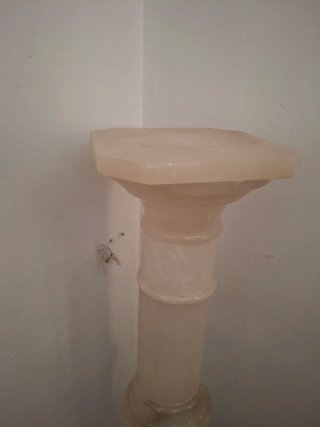 Columna Pedestal Mármol Beige Blanco URGE VENTA