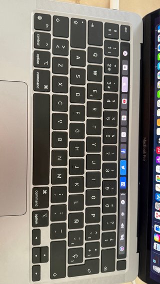 MacBook Pro Apple