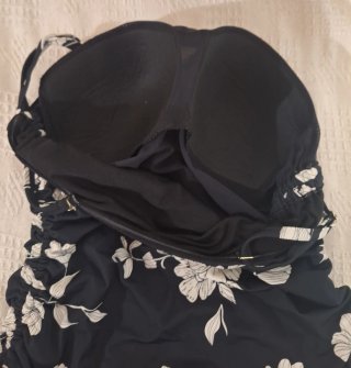 Bonito bañador estampado floral