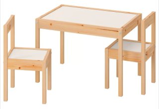 Mesa y 2 sillas infantiles madera