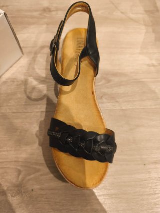 Sandalias cuña doradas y negras talla 39