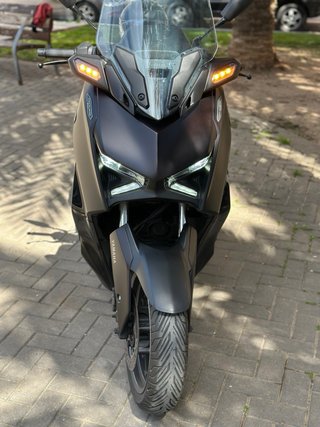 Yamaha XMAX Tech MAX 125 Negra
