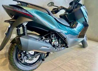 Maxiscooter Zontes 350E Verde COMO NUEVA!!!!!