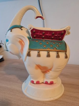Hucha elefante decorado