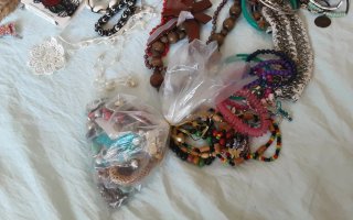 Lotto bigiotteria donna