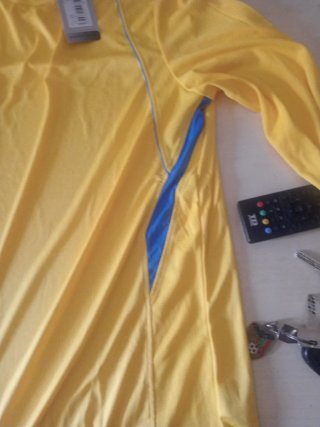 Camiseta deportiva Joma larga amarilla y azul