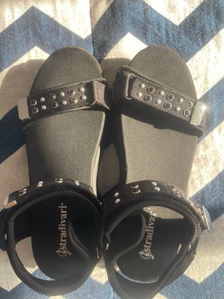 Sandalias negras