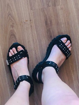 Sandalias negras