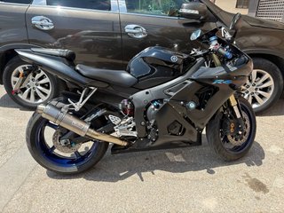 Yamaha R6 Negra