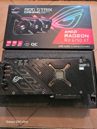 Tarjeta Gráfica Asus ROG Strix RX 6750 XT
