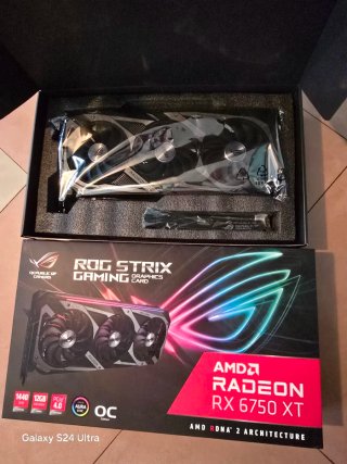 Tarjeta Gráfica Asus ROG Strix RX 6750 XT