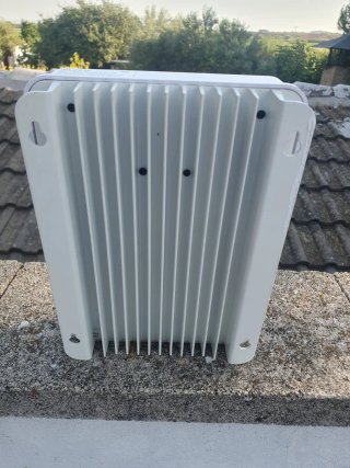 Placa Solar Atersa y Regulador MPPT