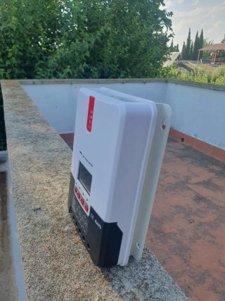Placa Solar Atersa y Regulador MPPT