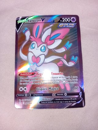 Carta Pokémon Sylveon V 183/703